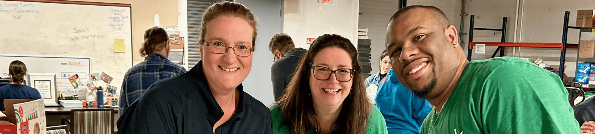 coworkers volunteering